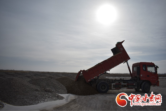 【甘肅全民戰(zhàn)“疫”】酒泉瓜州縣三道溝鎮(zhèn)重點(diǎn)項(xiàng)目建設(shè)陸續(xù)開(kāi)工