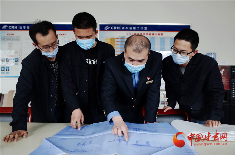 用奮斗的青春護航高鐵——記全國鐵路勞動模范、蘭西動車運用所副所長張學東