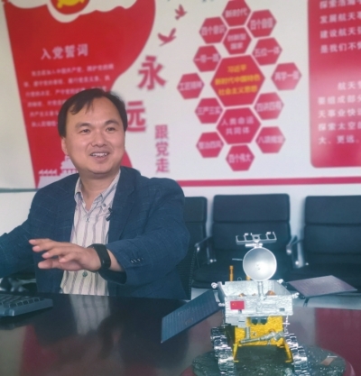 雷占許：航天報國，愿當好航天科普“排頭兵”