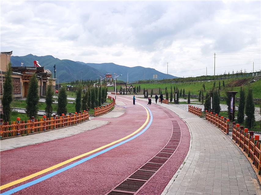 甘肅甘南州夏河縣安果村：吃上“旅游”飯，安心奔小康