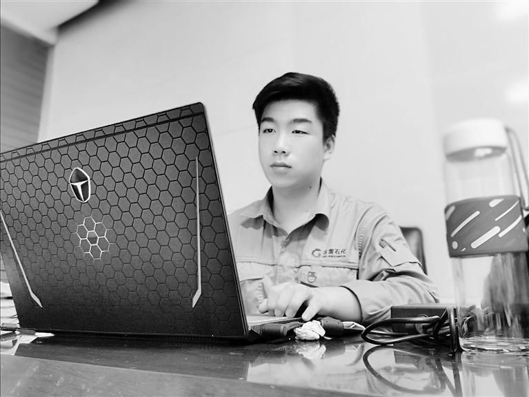 總書(shū)記的話兒記心間丨還沒(méi)畢業(yè)，工作就落實(shí)了!