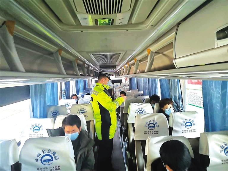 蘭州交警啟動(dòng)春運(yùn)最強(qiáng)交通安全保障已查處超員31起、飲酒醉酒駕駛39起