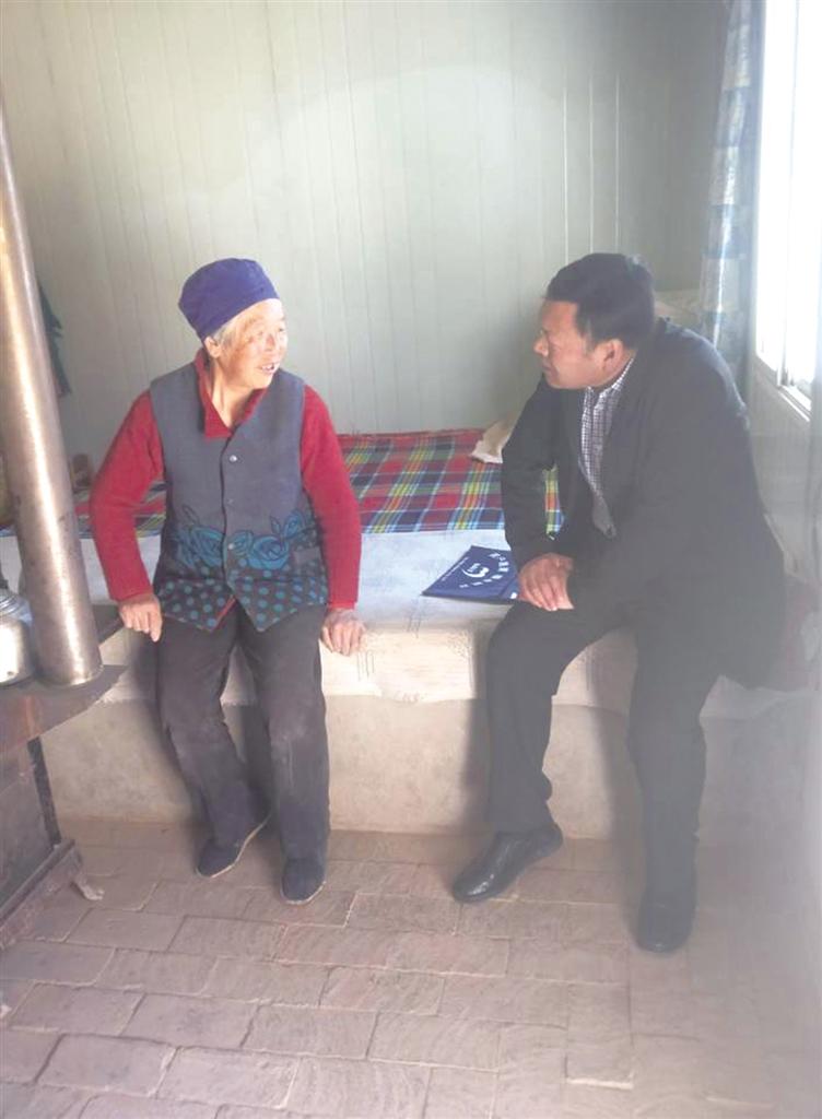 榆中縣扶貧開發(fā)辦公室黨組書記、主任王國福：建言獻(xiàn)策當(dāng)助手 沖鋒陷陣排頭兵