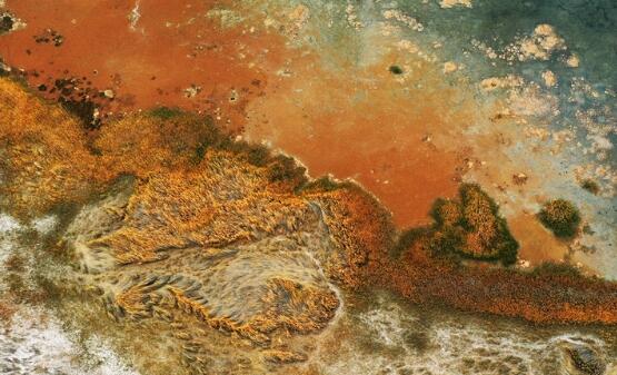 【“飛閱”中國】航拍明塘湖濕地：“煙霞火?！彼仆庑乔?>
        </a><em>【“飛閱”中國】航拍明塘湖濕地：“煙霞火海”似外星球</em></li>
    <li><a  target=