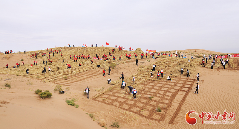 甘肅省委宣傳部、省文明辦、省志愿服務聯合會在古浪縣舉行壓沙主題文明實踐志愿服務活動