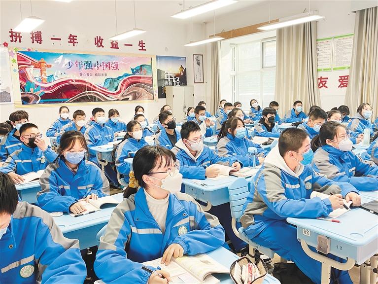 城關(guān)區(qū)初三高三年級昨日恢復線下教學