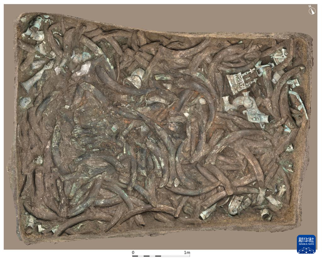 四川廣漢市三星堆商代遺址八號(hào)坑（資料圖）。