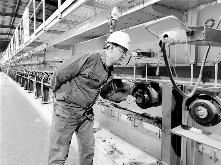 高溫下的堅守，讓世界變得更“透明”