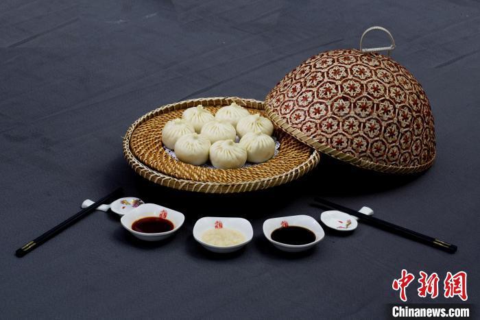 圖為甘肅臨夏回族自治州美味——河州包子。(資料圖) 臨夏州委宣傳部供圖